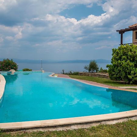Blue Thea Luxury Villa In Afitos 외부 사진